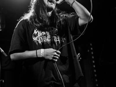 06 Sanctified  Erwin van Tongeren  MG 5100787 LR2048